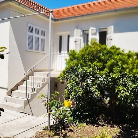 Гостевой дом Sobe Tramontana 3*