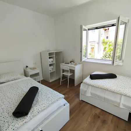 Sobe Tramontana 3* Murter